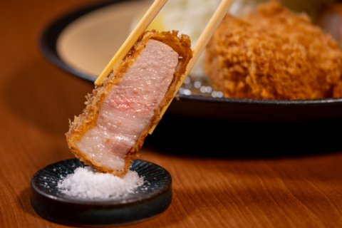とんかつ専門店からり様｜善光寺大門町のとんかつ店｜WEBサイトのイントロ動画制作